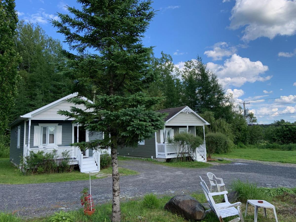 Motel & Chalets --Shefford-Waterloo- Habitation Forest Zewnętrze zdjęcie